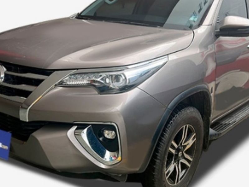 TOYOTA NEW FORTUNER AC 4.0 5P 4X4 